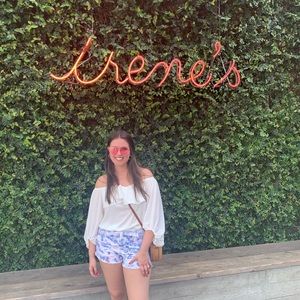 Meet your Posher, Melissa